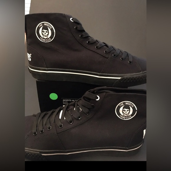 Iron Fist Black Misfits High-Tops - Picture 2 of 9